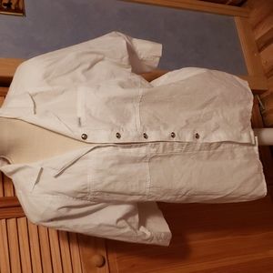 Cabrais white blouse